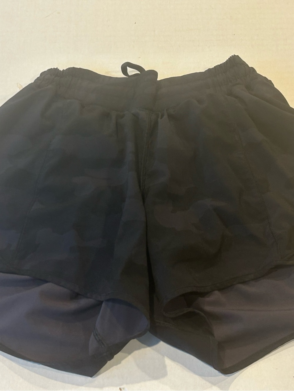 Lululemon Athletics Black Camo Athletic Running Shorts Size 6